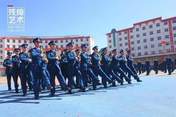 心靈之聲殘障藝術弘揚中華優秀民族文化走進河北承德騰飛學院