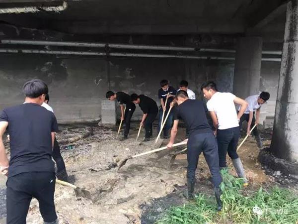 承德騰飛職業技術專修學院的一天