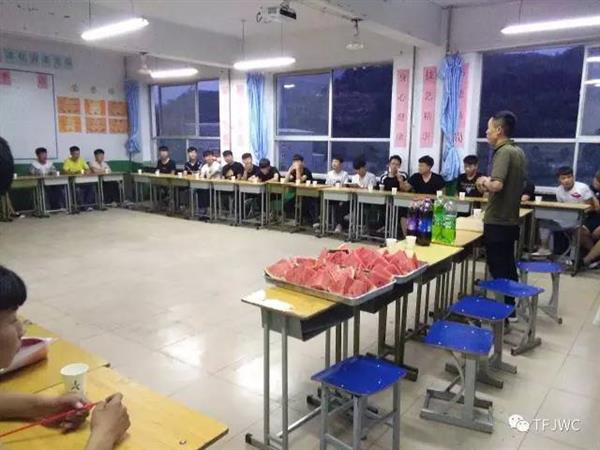 承德騰飛職業技術專修學院的一天——6月18日