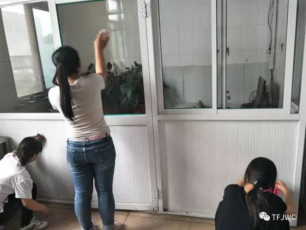 承德騰飛職業技術專修學院的一天