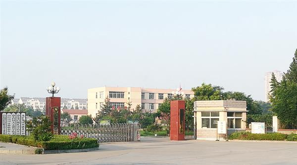 山東龍口礦業集團高級技工學校的旅游服務專業都學什么課程？