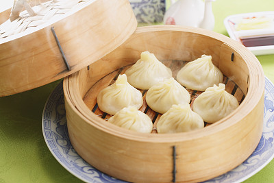 想學面點制作嗎？來保定玉蘭香廚師學校吧！