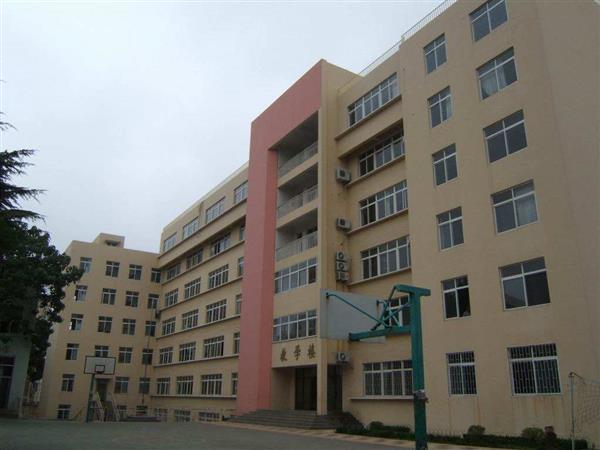 青島市電子信息技術(shù)學(xué)校有哪些電子相關(guān)專業(yè)？