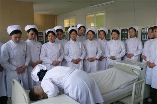 石家莊天使護士學校怎么報名？對學生有哪些優惠政策？