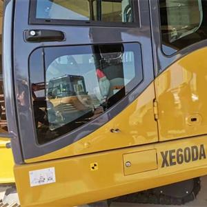 挖掘機(jī)、叉車、吊車
